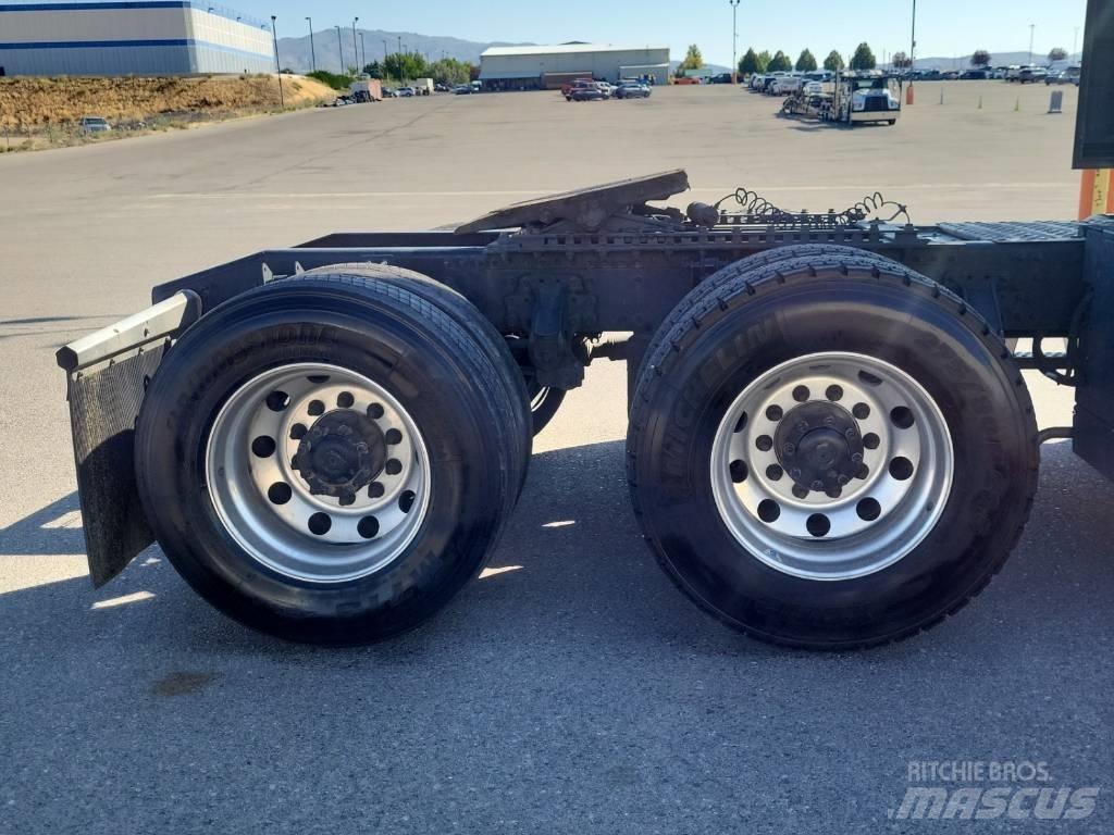 Mack Anthem Conventional Trucks / Tractor Trucks