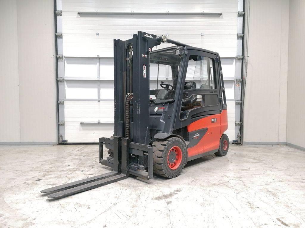 Linde E50HL-01 Electric Forklifts