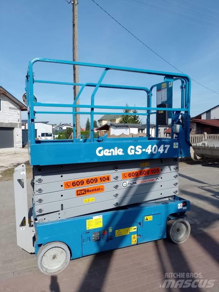 Genie GS-4047 Scissor Lifts