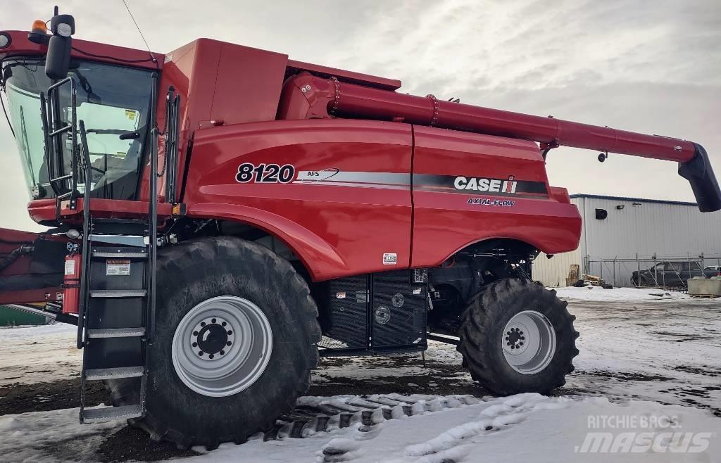 CASE 8120 Combine Harvesters