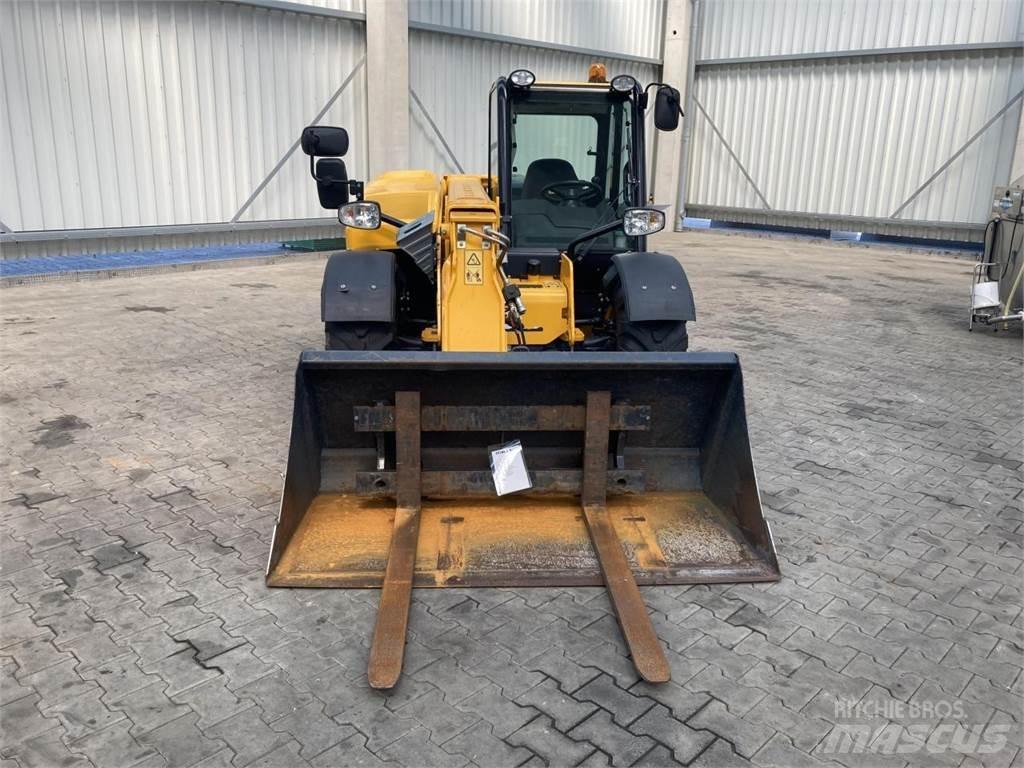 JCB 525-60 Hi Viz Telehandlers for Agriculture