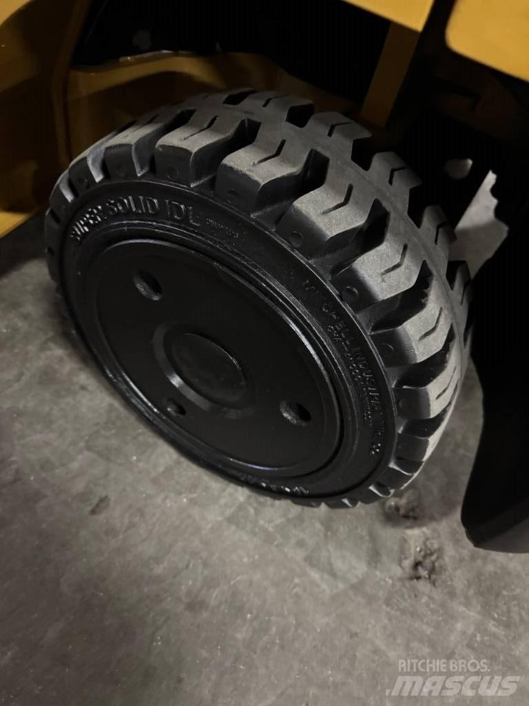 CAT 2C 5000 Misc Forklifts