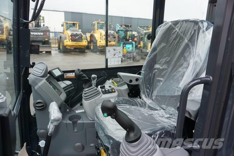 Airman AX 33 U Mini Excavators <7t (Mini Diggers)