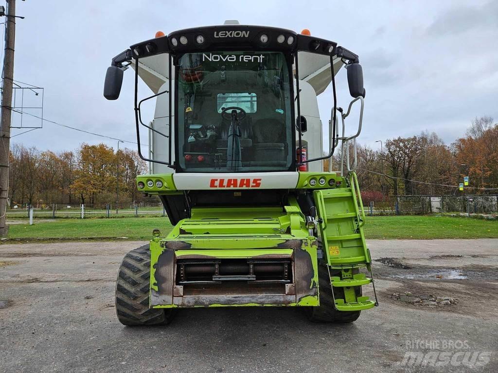 CLAAS 760TT Combine Harvesters