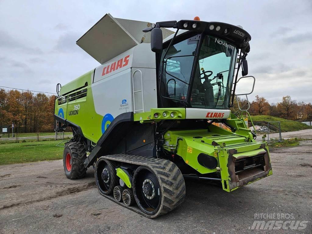 CLAAS 760TT Combine Harvesters
