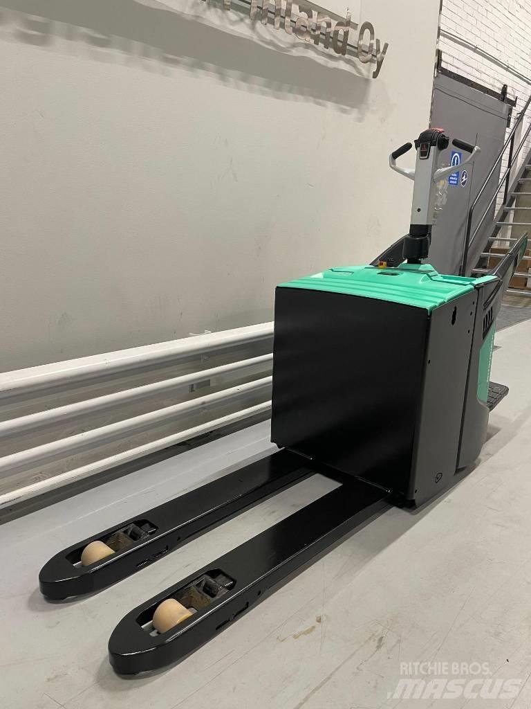 Mitsubishi PBV 20 N2 Low lifter with platform