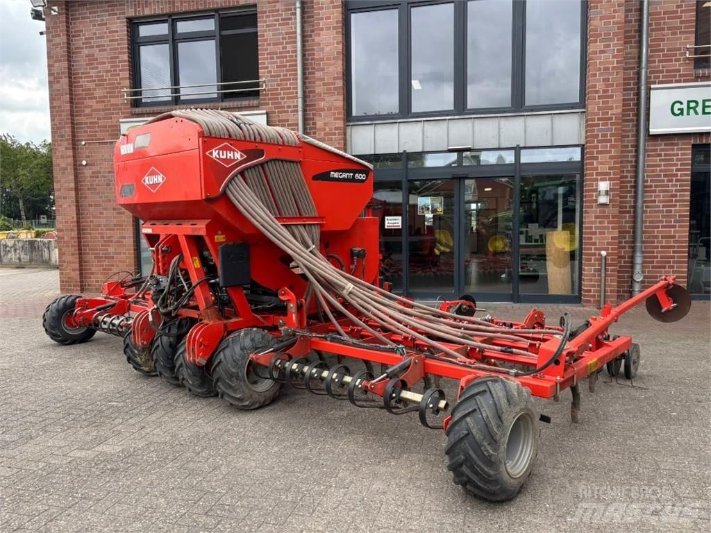 Kuhn Megant 600 Farm Equipment - Others