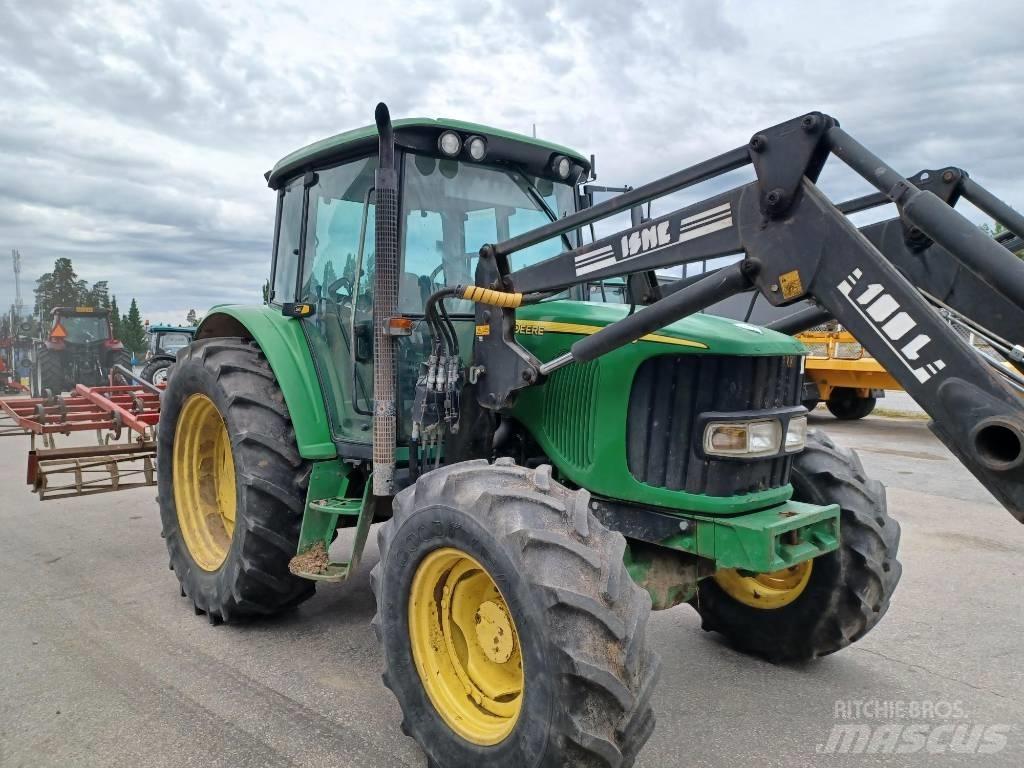 John Deere 6220 Tractors