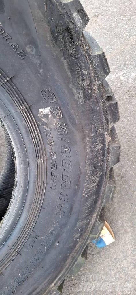 Dunlop 335/80R18 Tires, wheels and rims