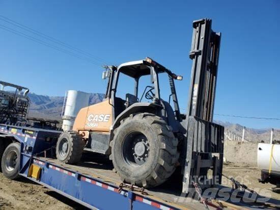 CASE 586H Rough Terrain Trucks