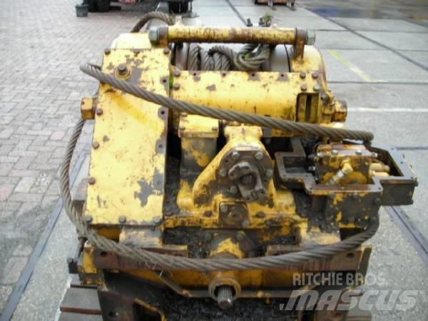 Komatsu D65E WINCH Other