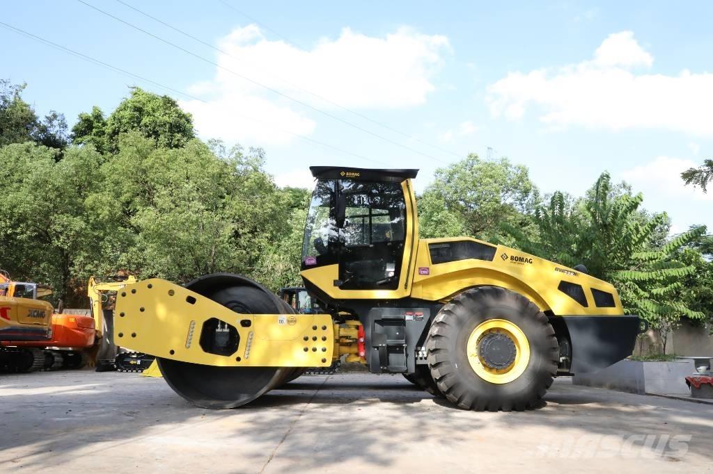 Bomag BW 226 BVC-5 Twin drum rollers