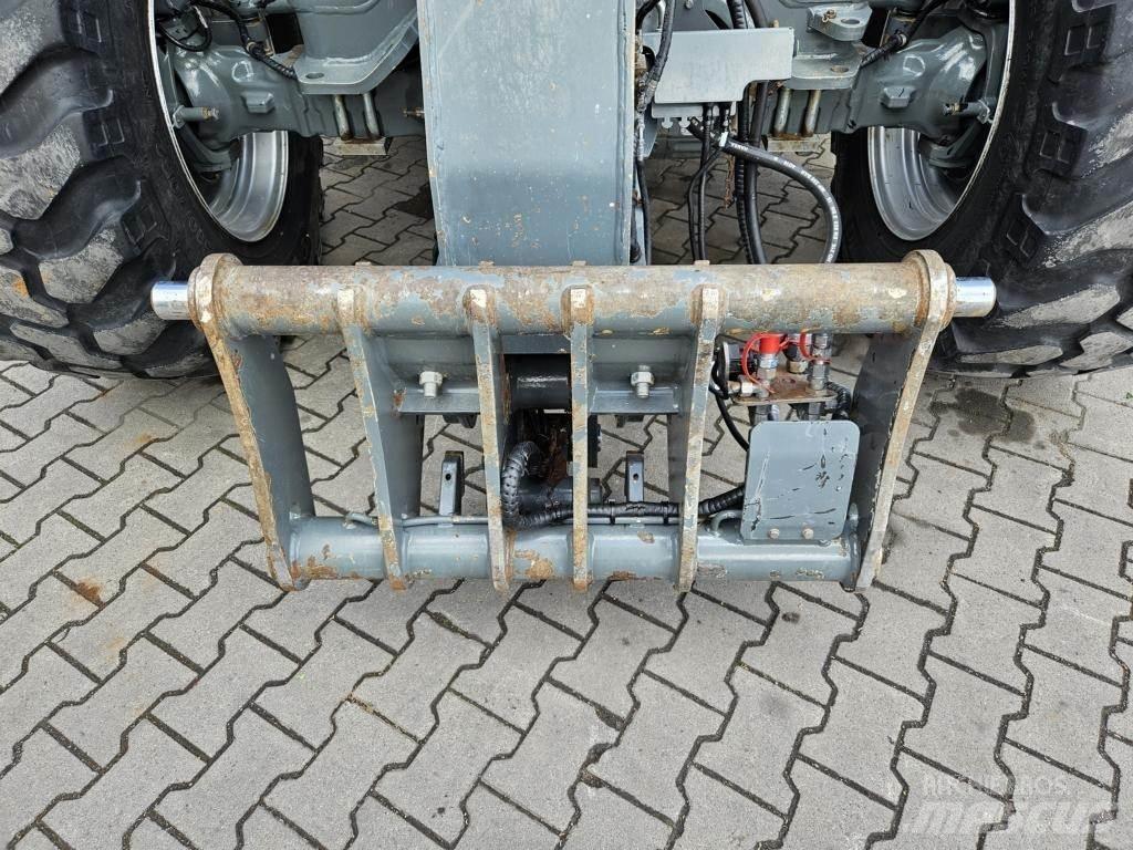 Kramer KT457 Telescopic Handlers