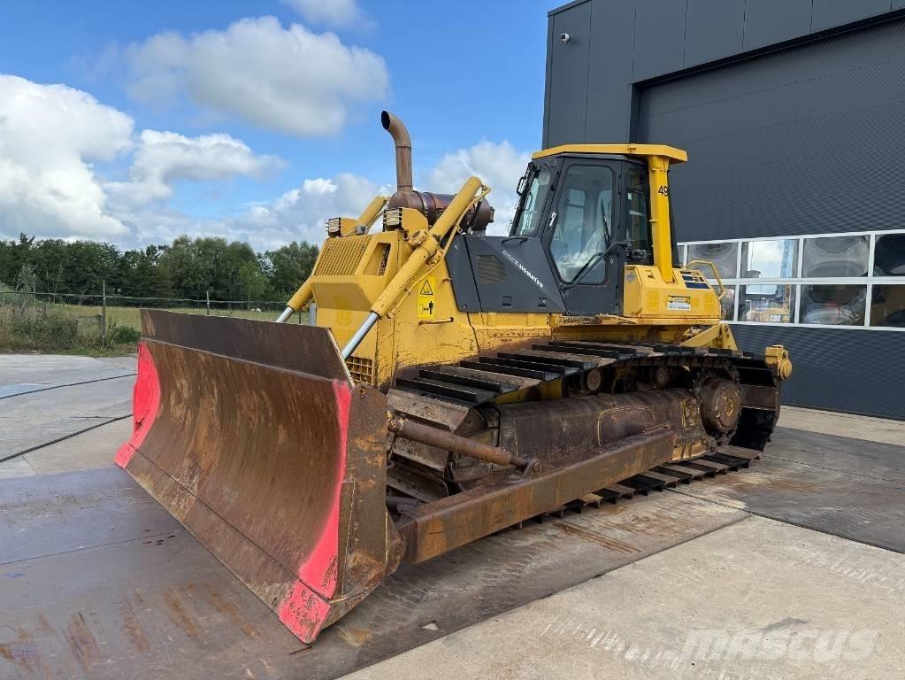Komatsu D 65 PX-12 Crawler dozers