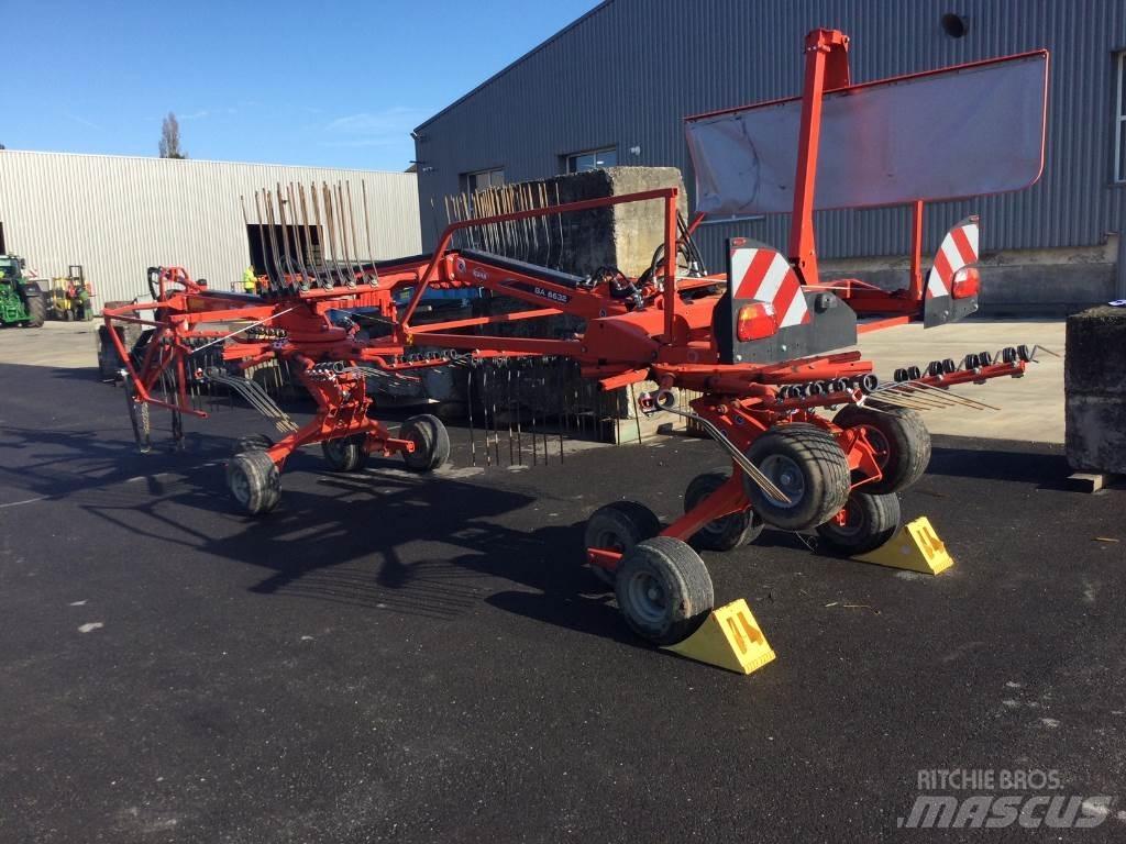 Kuhn GA6632 Swathers \ Windrowers