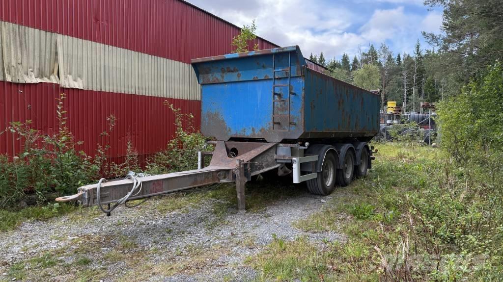 M & V Trippelkärra Dump Trailers