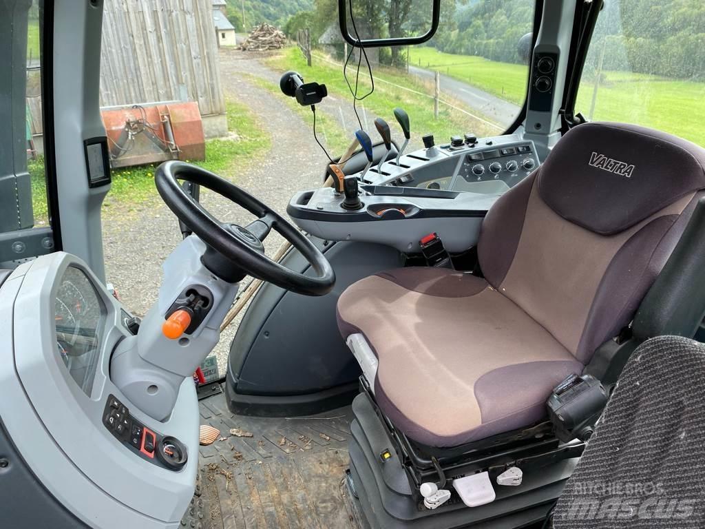 Valtra N134  HiTECH Tractors