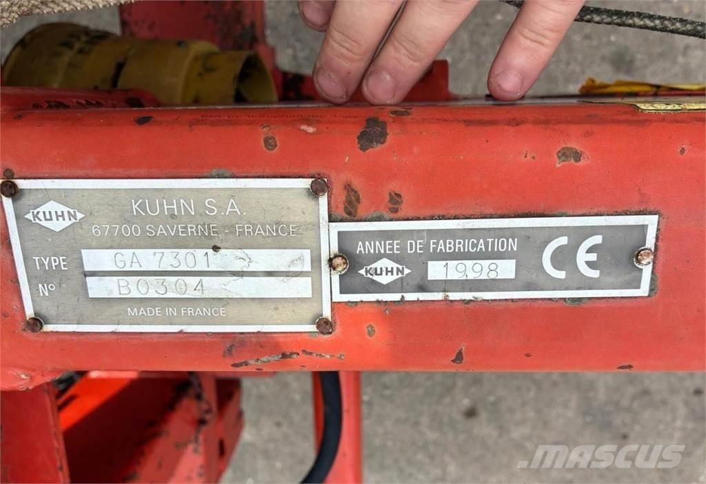 Kuhn GA 7301 Swathers \ Windrowers
