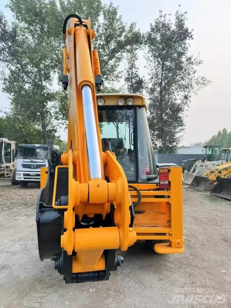 JCB 3 CX Backhoe Loaders