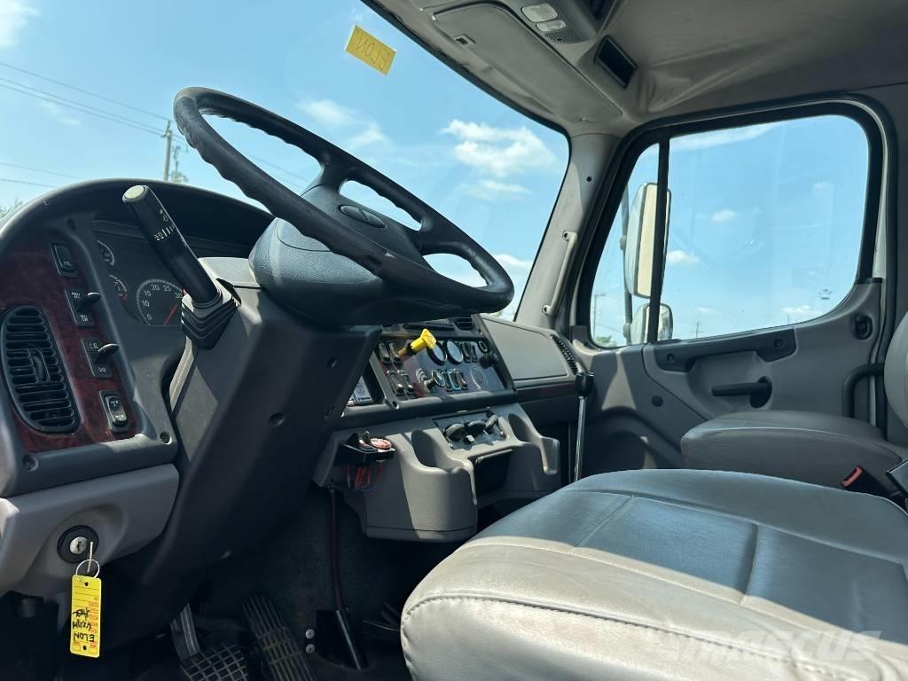Freightliner M2 Garbage Trucks / Recycling Trucks