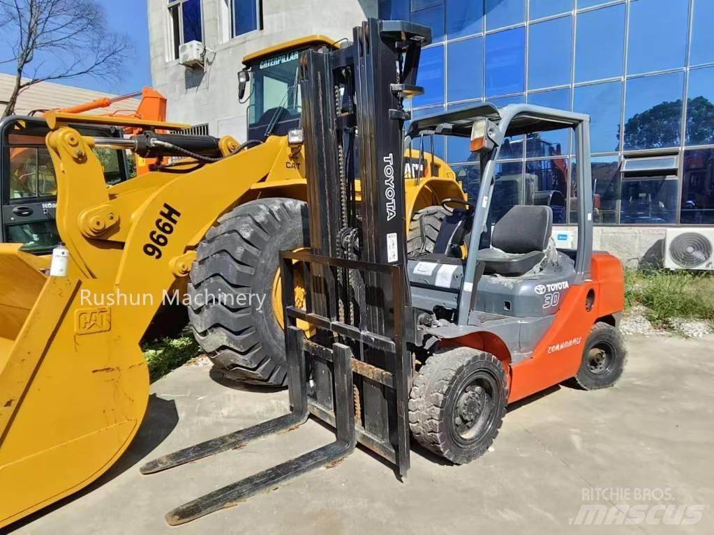 Toyota 8 FD 30 Diesel Forklifts
