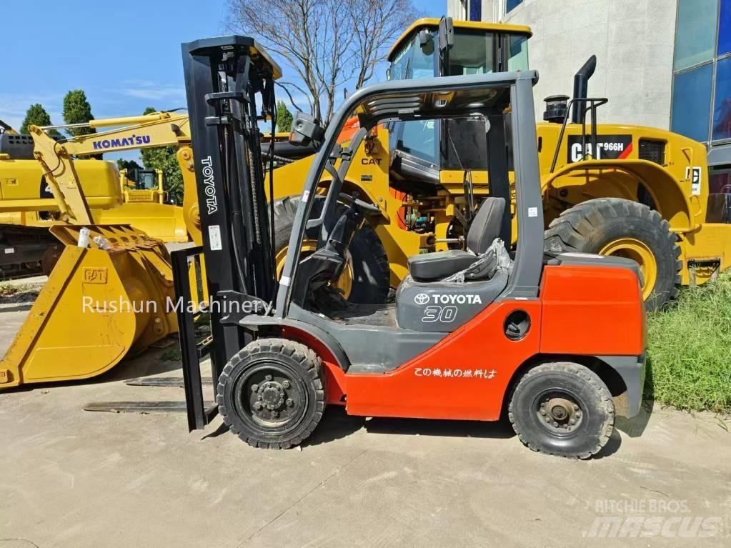 Toyota 8 FD 30 Diesel Forklifts