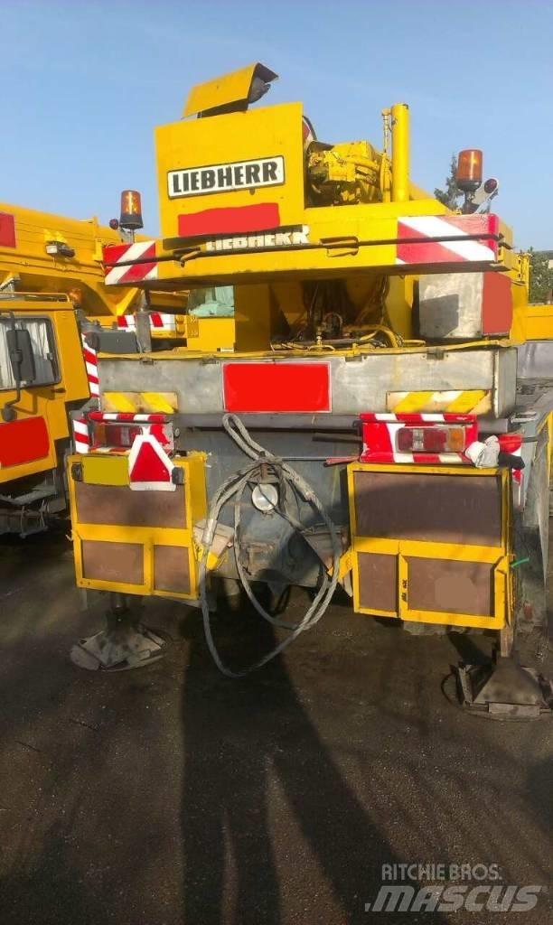Liebherr LTM 1045 Mobile and all terrain cranes