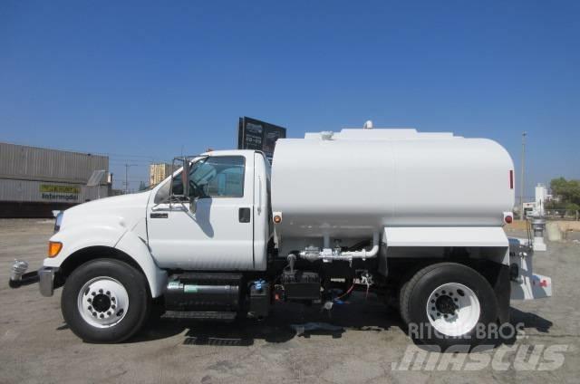 Ford F750 Water Tankers