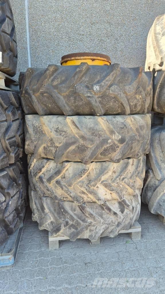 Tvillingehjul R25 Tires, wheels and rims