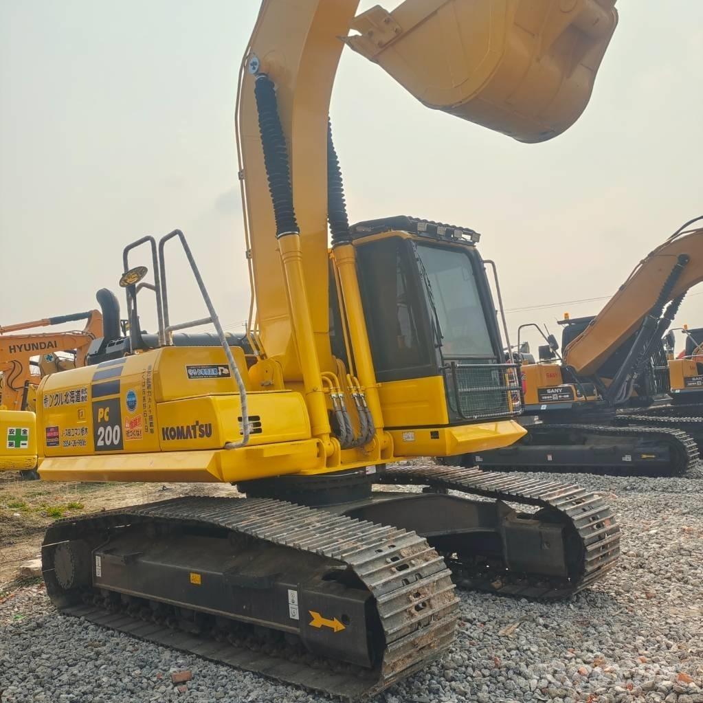 Komatsu PC200-8 Crawler Excavators