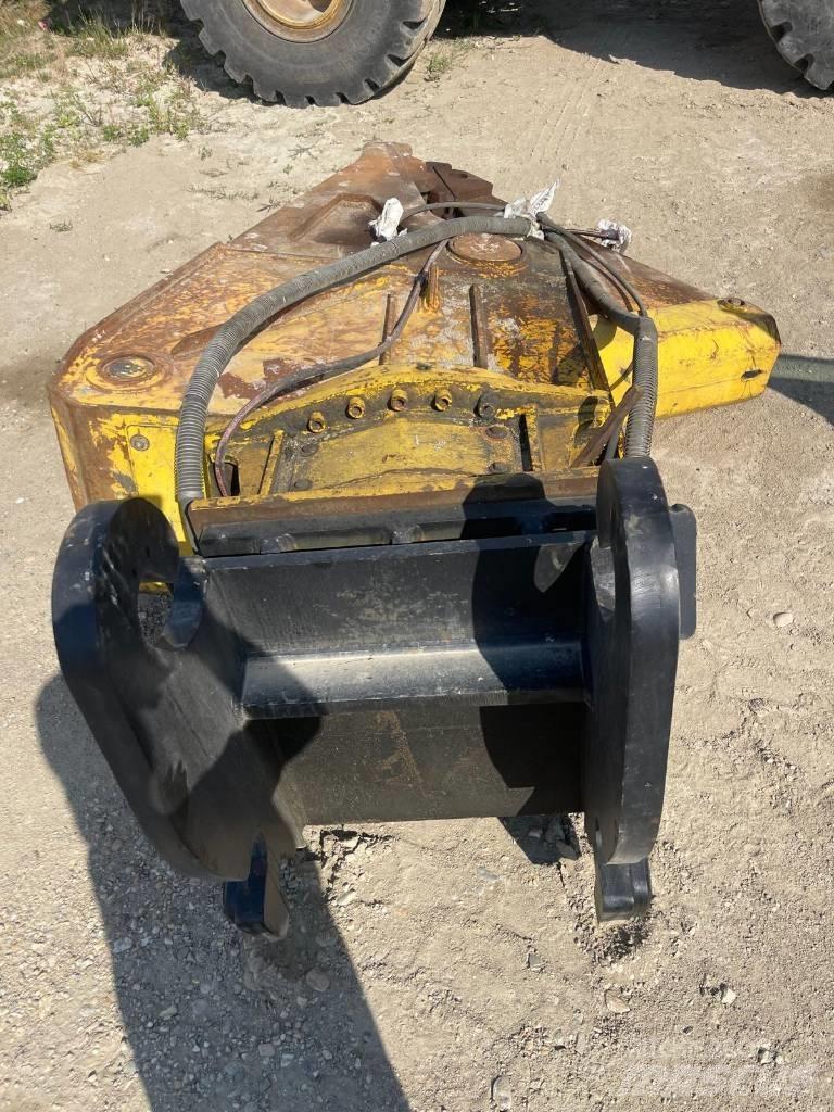 Epiroc DP2800 Pulveriser  (Demolition Crusher ) 