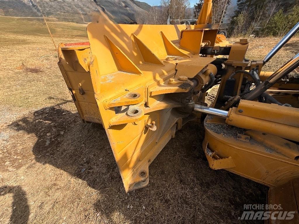 CAT D 6 T LGP Crawler dozers