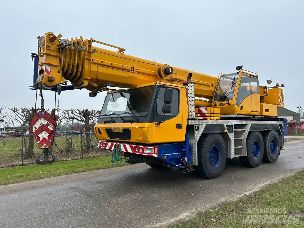Grove GMK 3055 Mobile and all terrain cranes