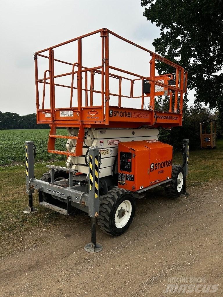 Snorkel S 3370 RT Scissor Lifts