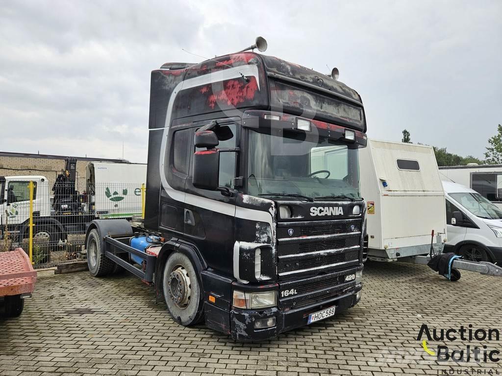 Scania 420 Conventional Trucks / Tractor Trucks