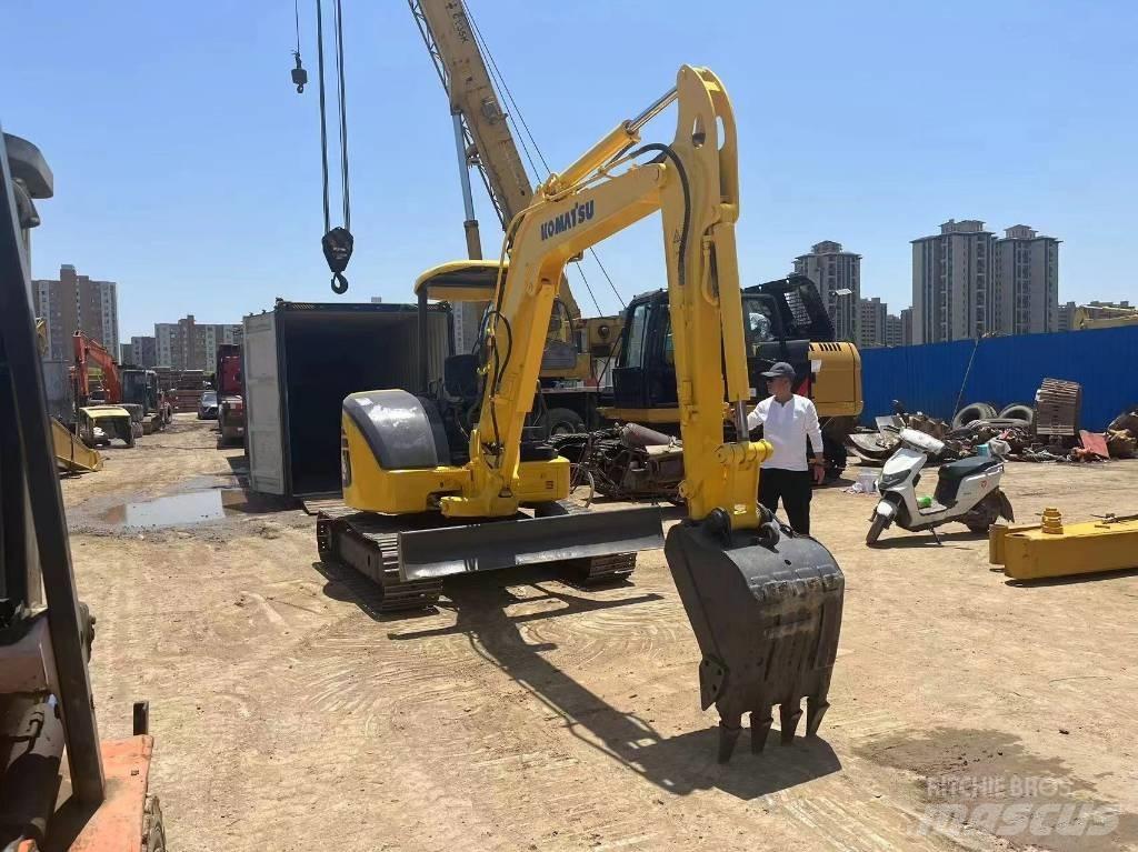 Komatsu PC 40 Mini Excavators <7t (Mini Diggers)