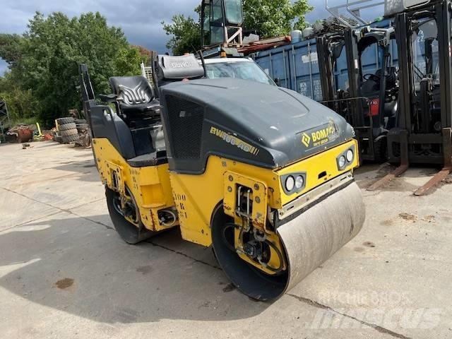 Bomag BW 100 AD-5 Twin drum rollers