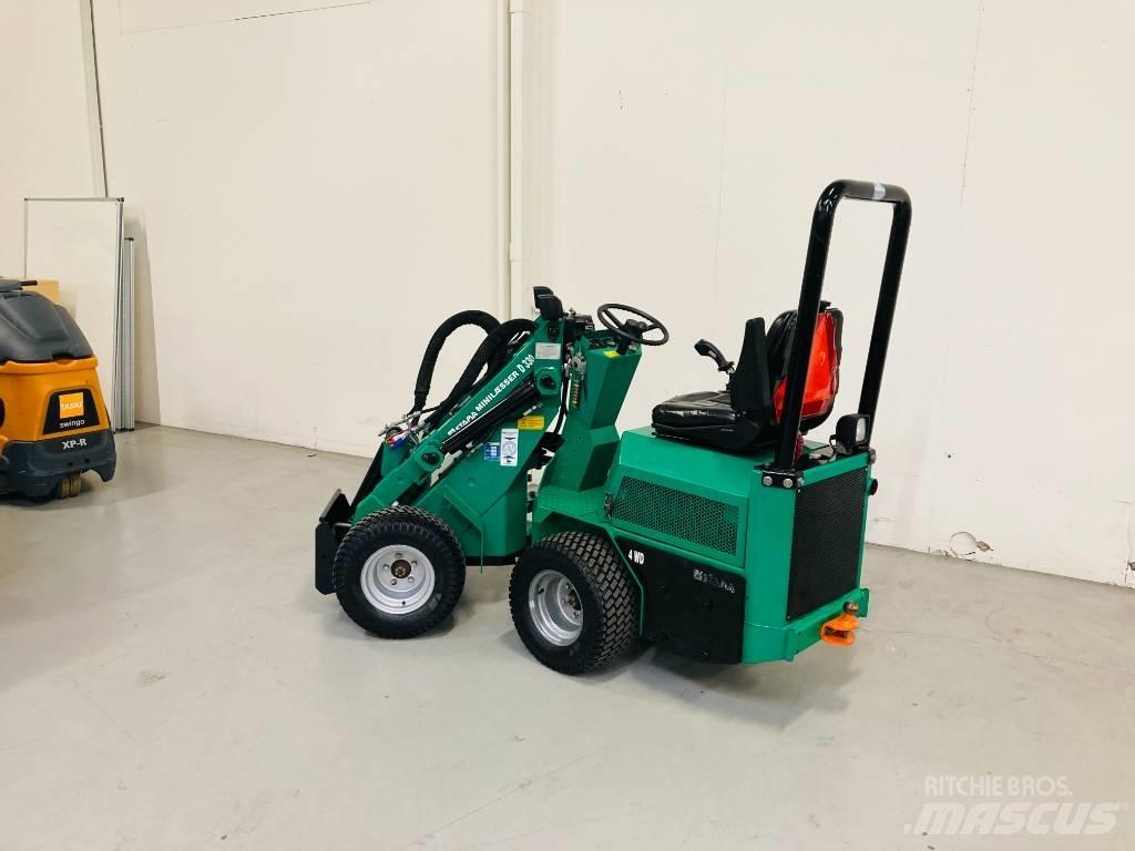 Stama D330 Mini Loader