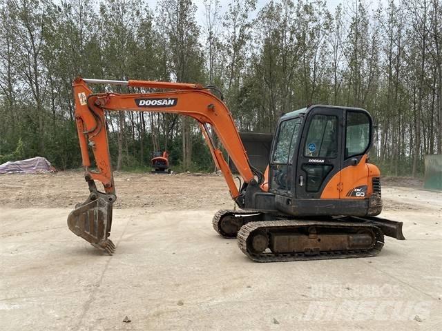 Doosan DX 60 Mini Excavators <7t (Mini Diggers)