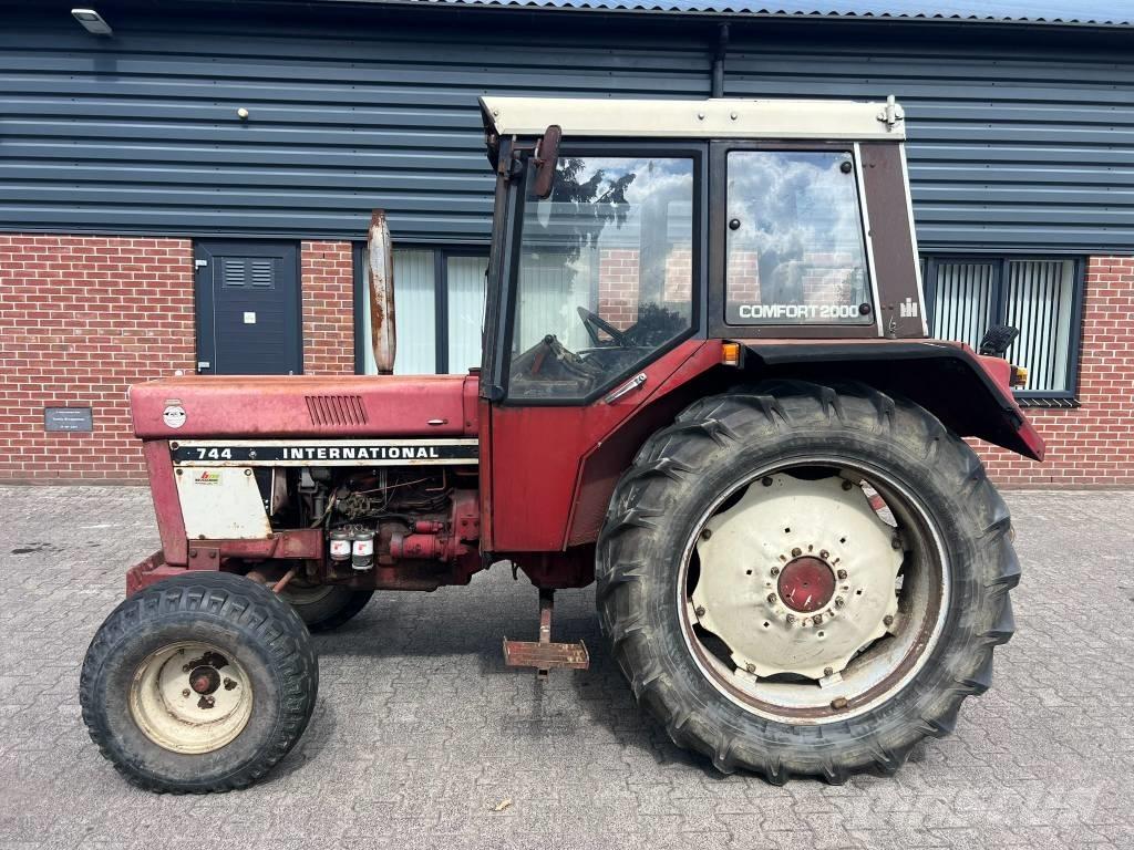 International 744 Tractors