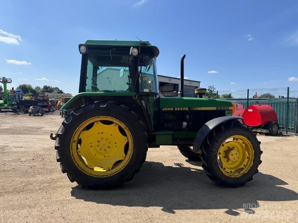 John Deere 2850 Tractors