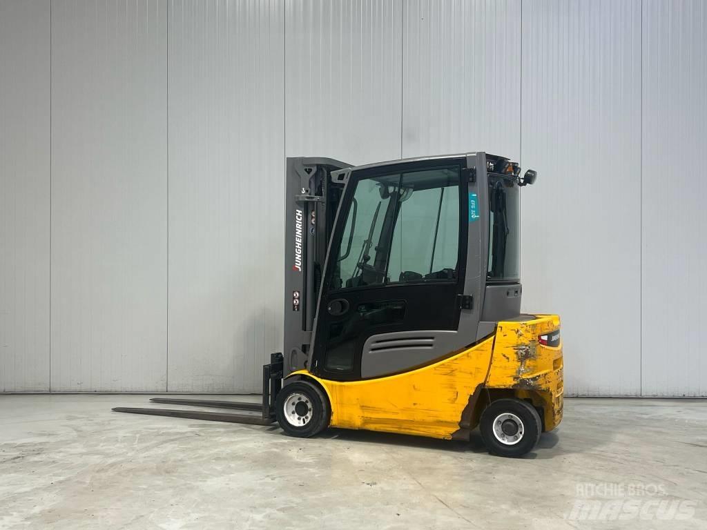 Jungheinrich EFG320 Electric Forklifts