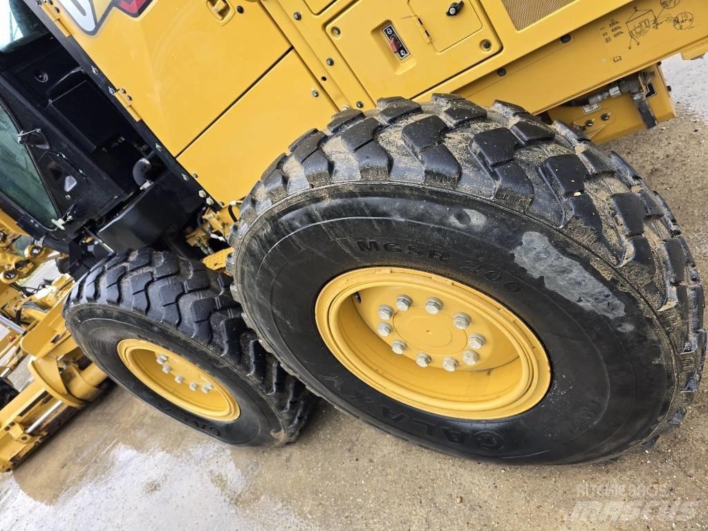 CAT 150 Motor Graders