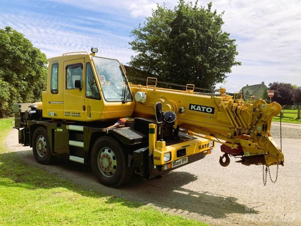 Kato MR 130R Mobile and all terrain cranes
