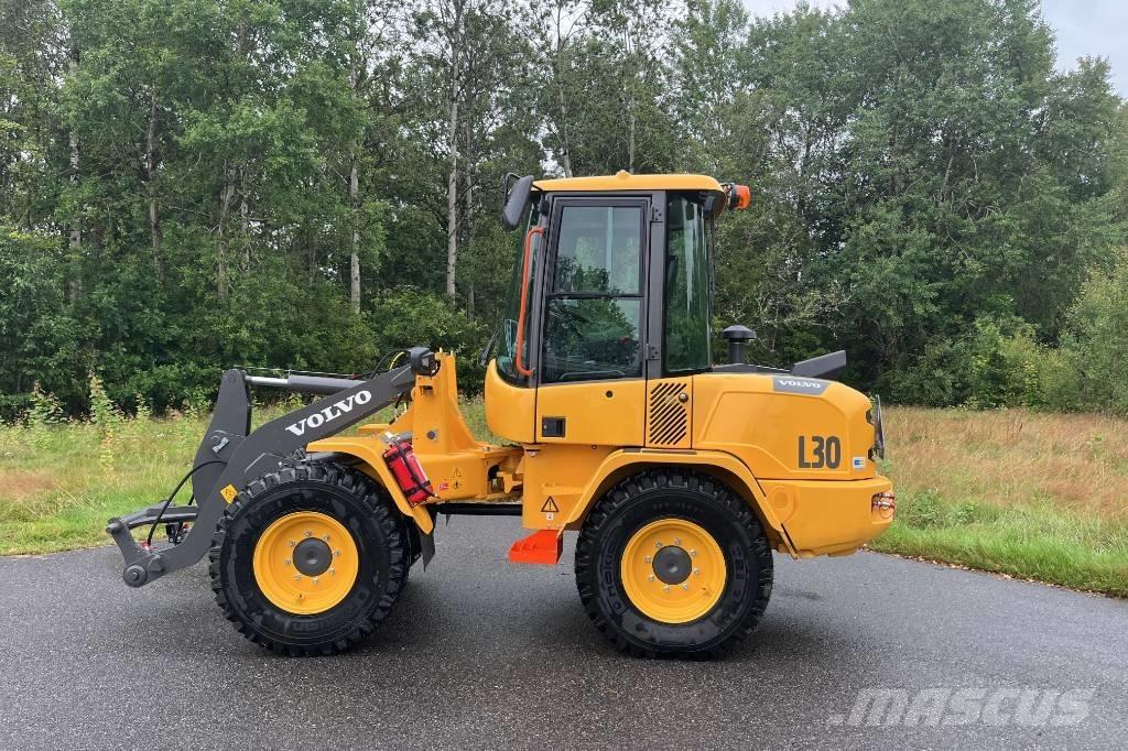 Volvo L 30 Wheel Loaders