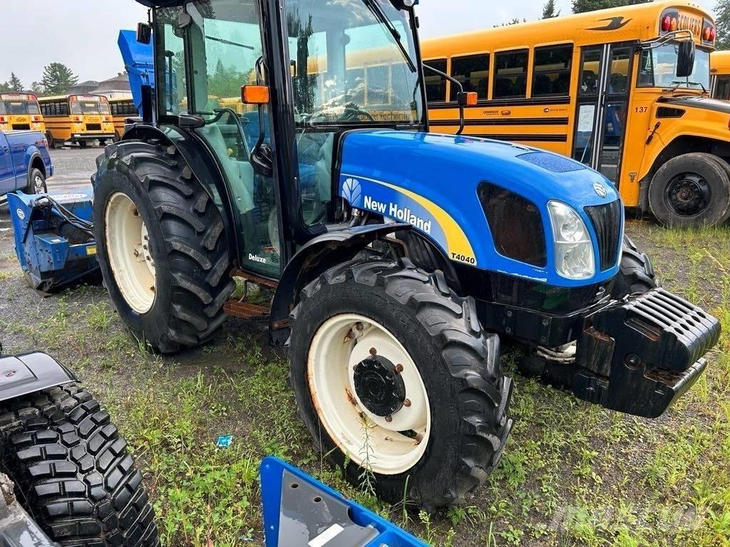 New Holland T 4040 Tractors