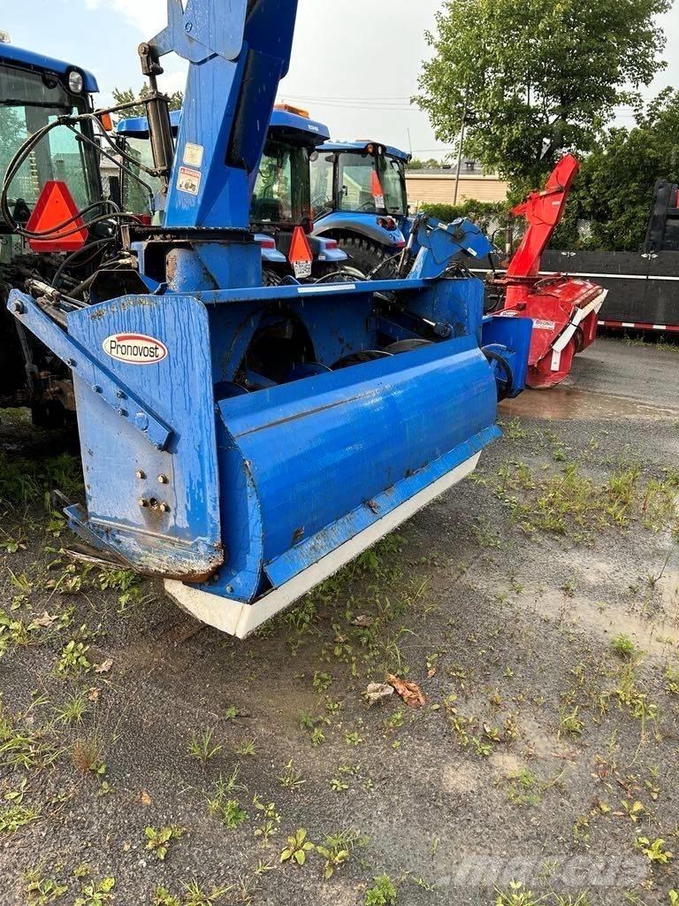 New Holland T 4040 Tractors