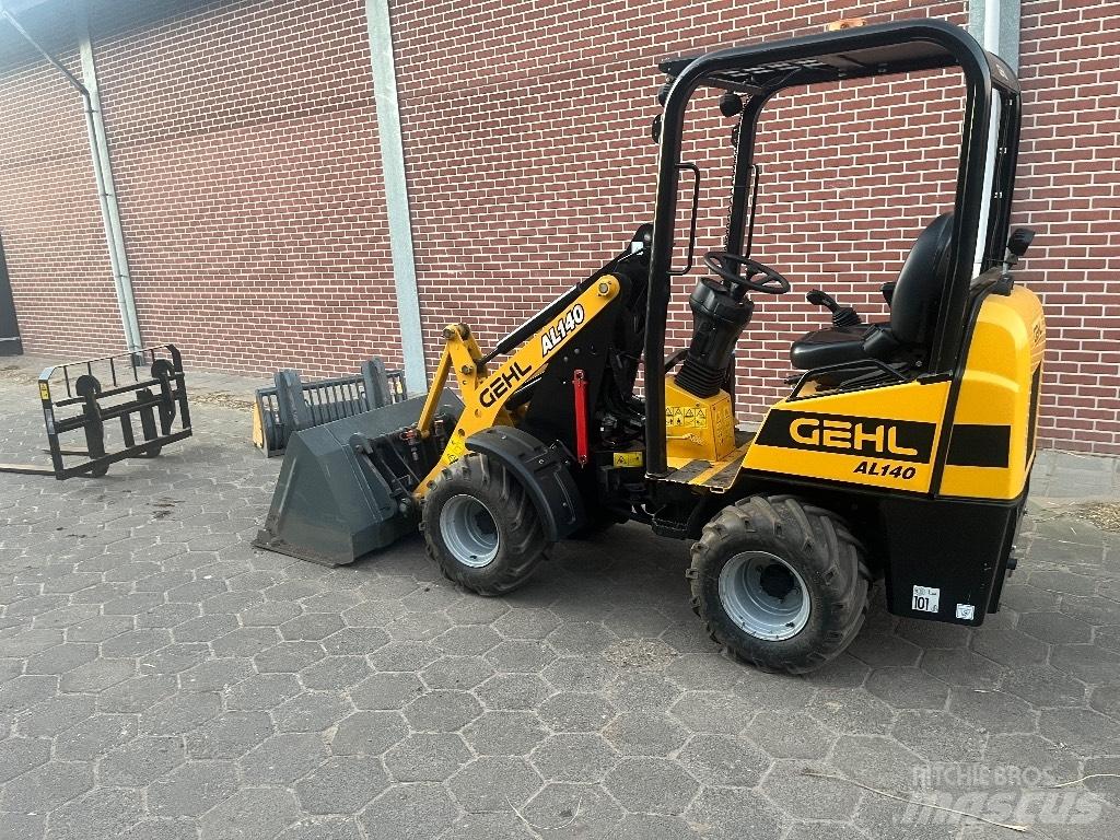 Gehl AL 140 Mini Loader