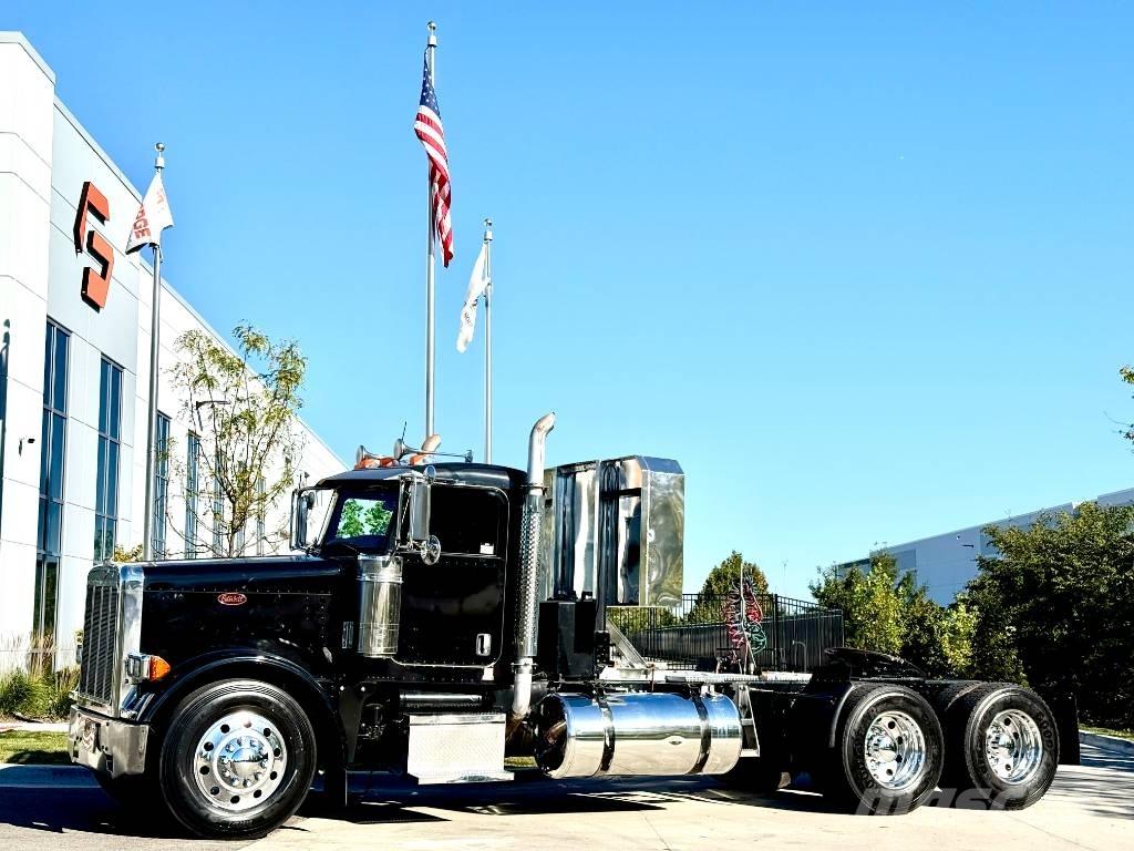 Peterbilt 379 Conventional Trucks / Tractor Trucks