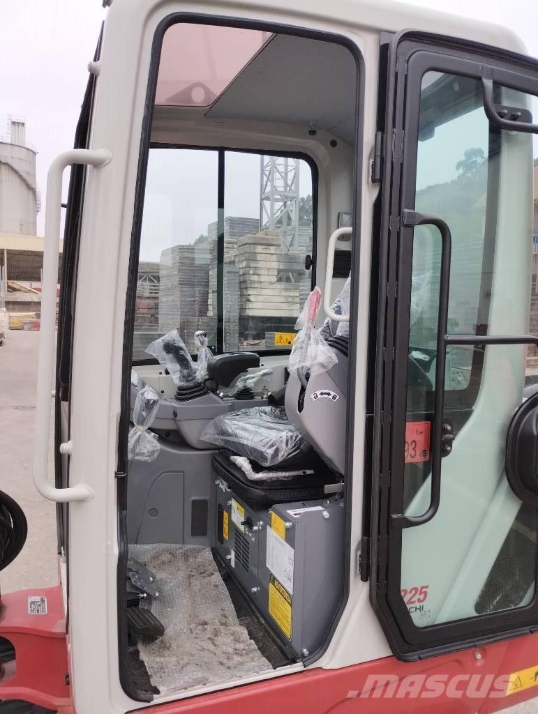 Takeuchi TB 225 Mini excavators < 7t (Mini diggers)